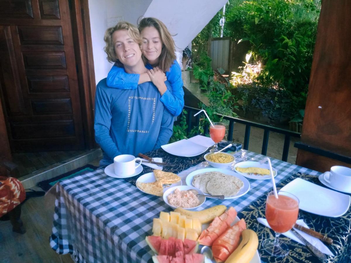 Maleesha Homestay Елла Екстер'єр фото