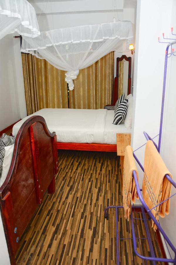 Maleesha Homestay Елла Екстер'єр фото