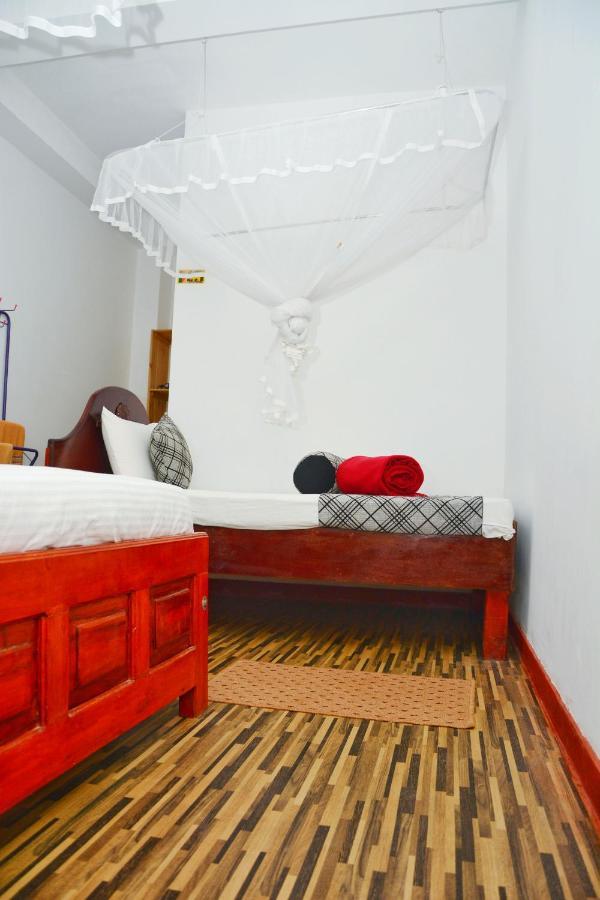 Maleesha Homestay Елла Екстер'єр фото